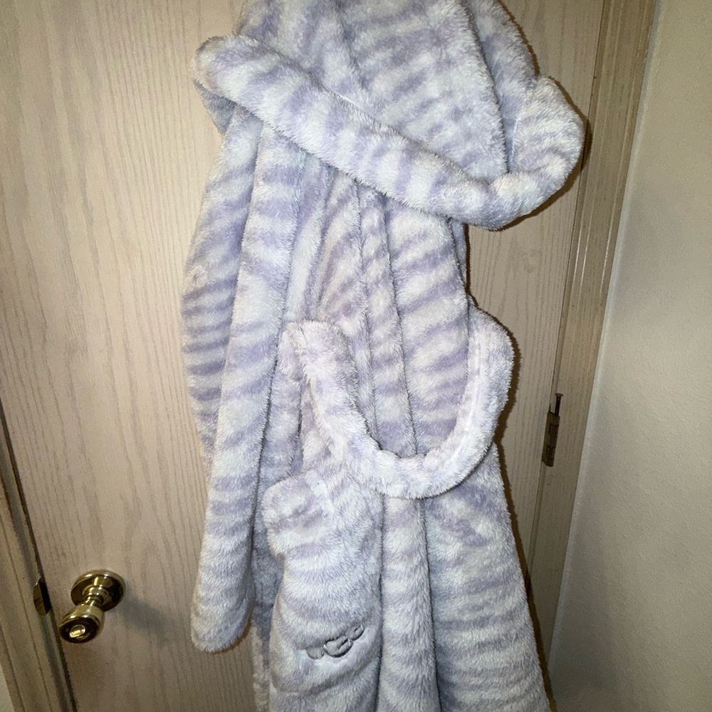 UGG Lavender Plush Robe